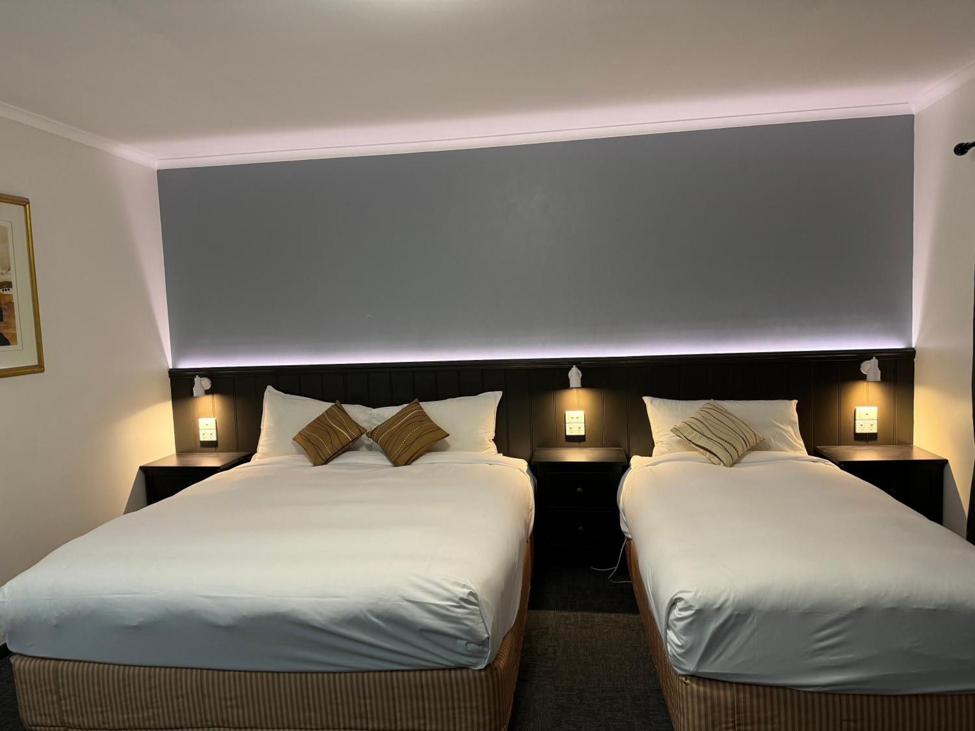 Golden Chain Country Plaza Motel Холс Гап Екстериор снимка