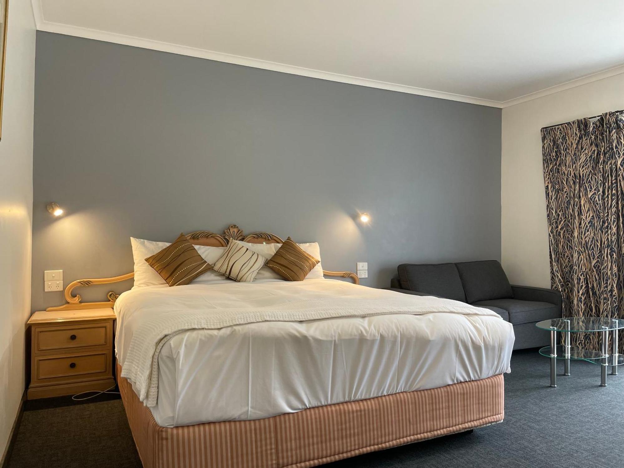 Golden Chain Country Plaza Motel Холс Гап Екстериор снимка