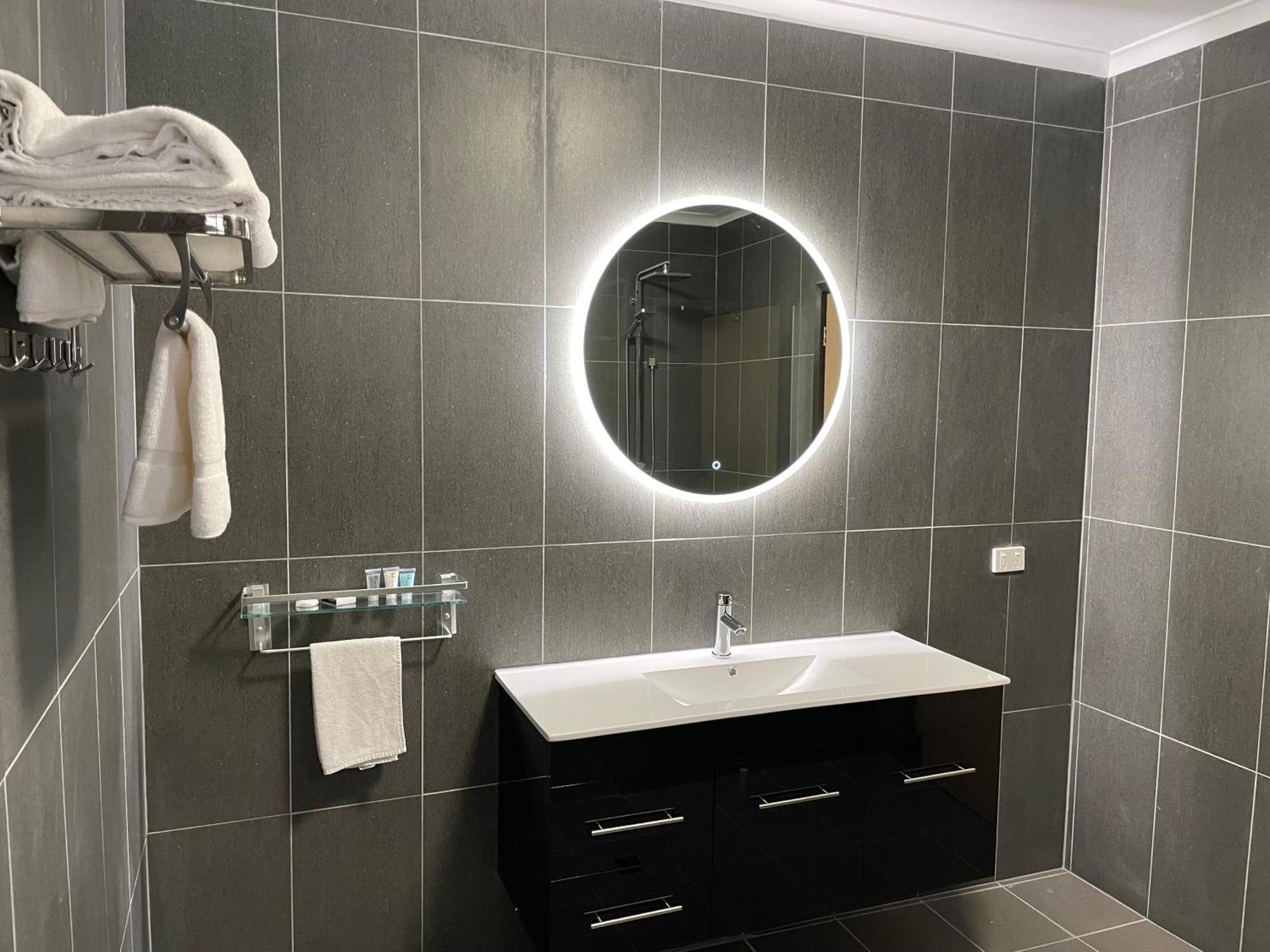 Golden Chain Country Plaza Motel Холс Гап Екстериор снимка