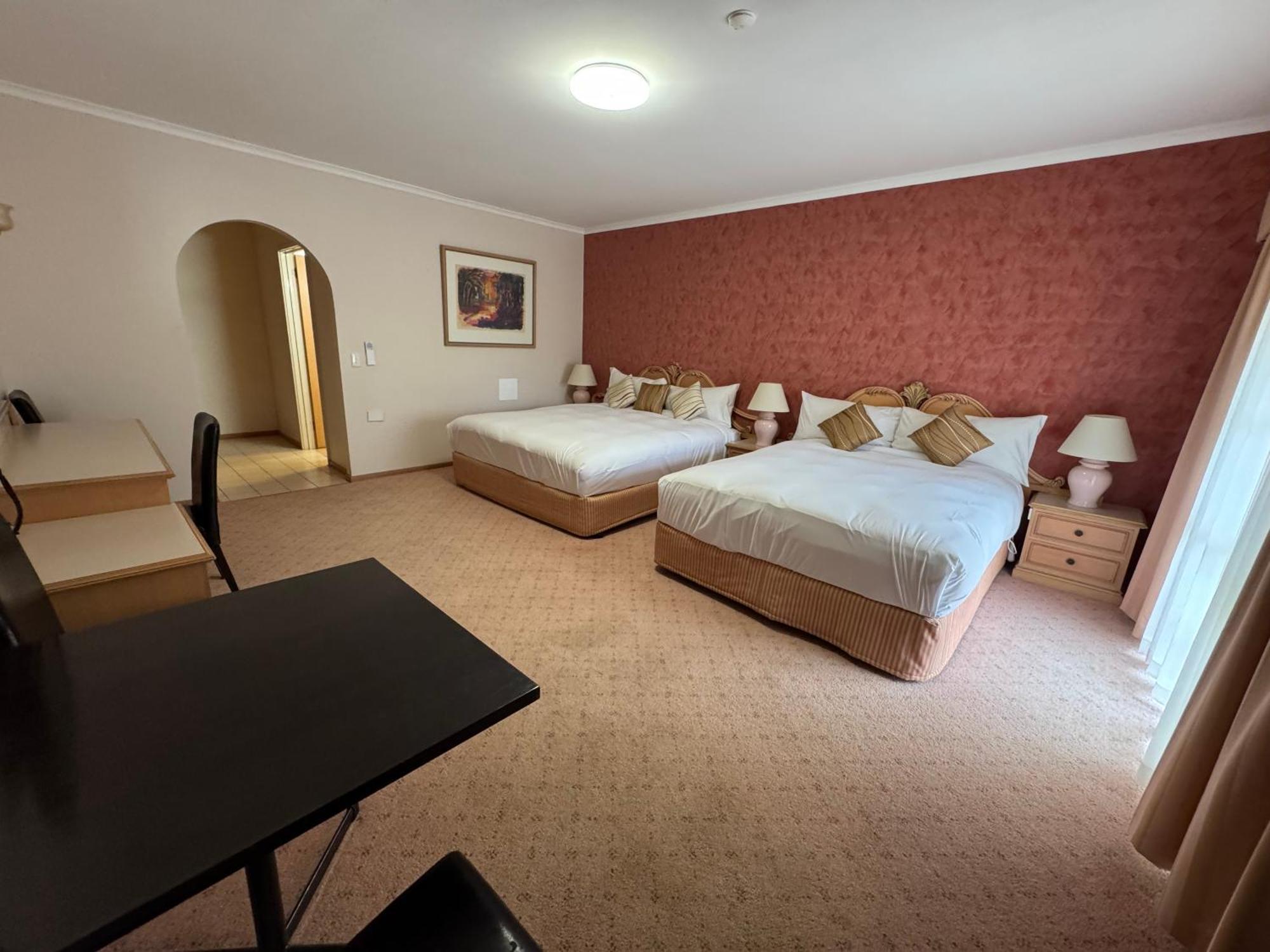 Golden Chain Country Plaza Motel Холс Гап Екстериор снимка